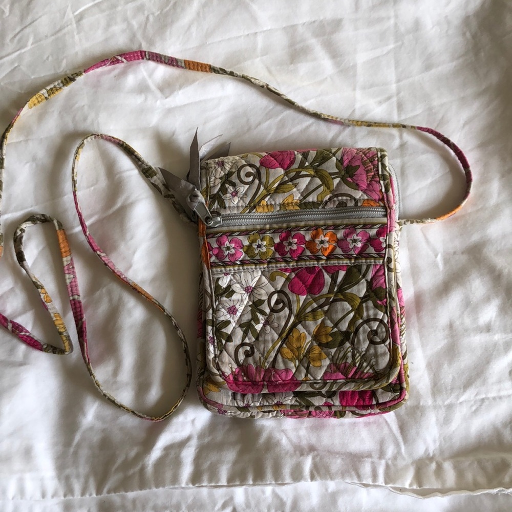 🦋Vera Bradley Tea Garden Small Crossbody Bag